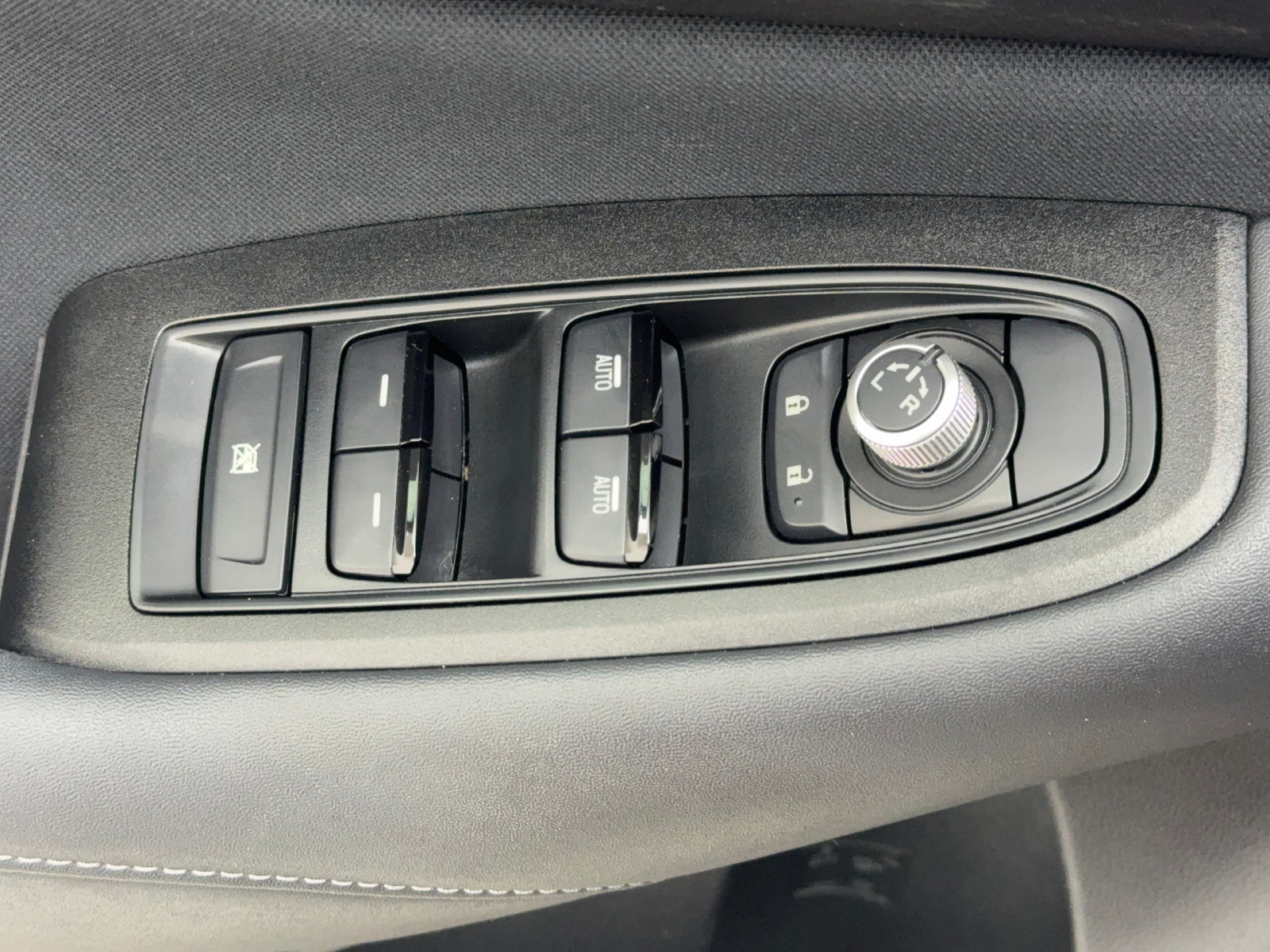 Used 2023 Subaru Outback Premium AWD/4WD image 23