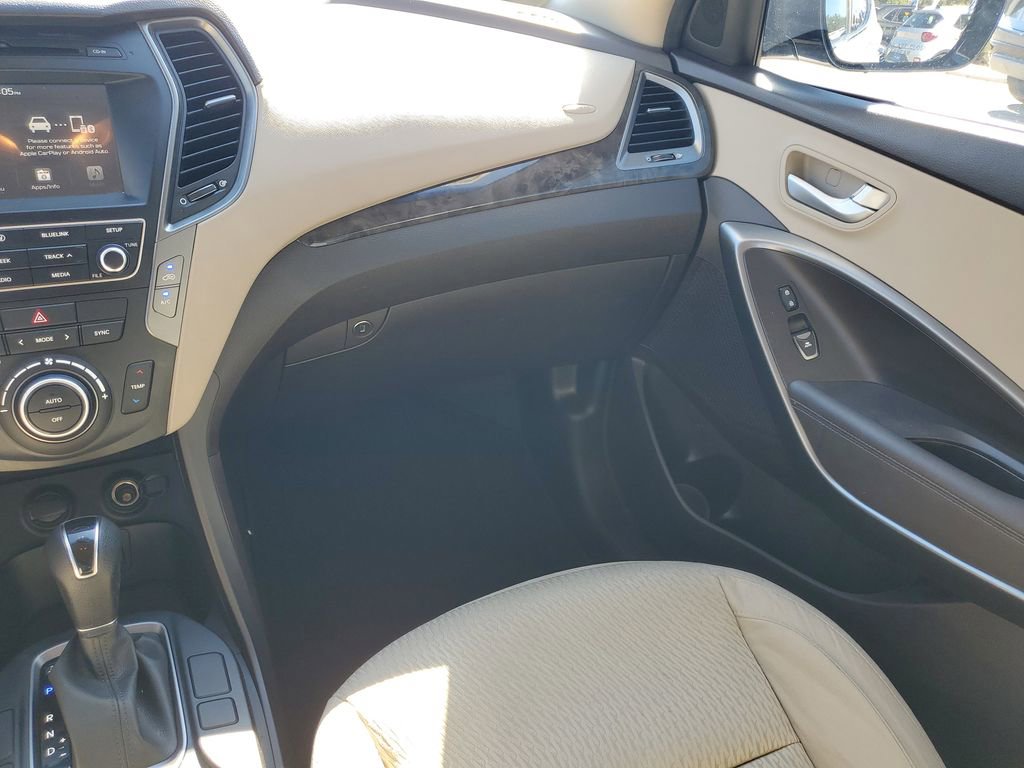 Used 2017 Hyundai Santa Fe Sport image 22