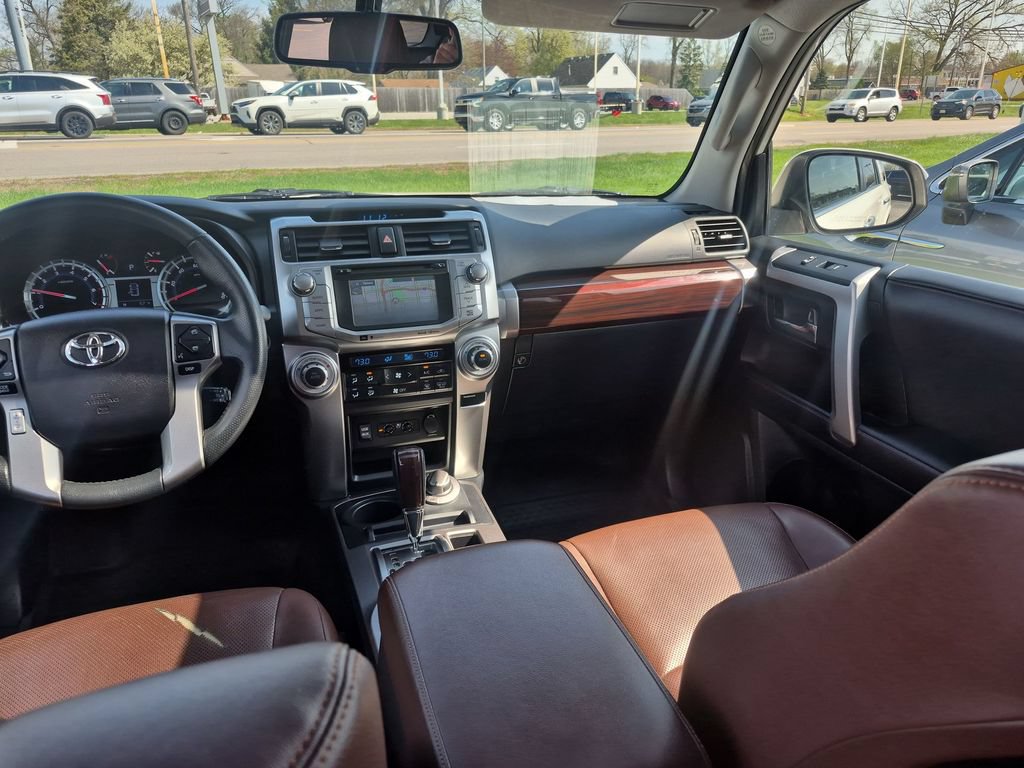 Used 2019 Toyota 4Runner Limited AWD/4WD image 10