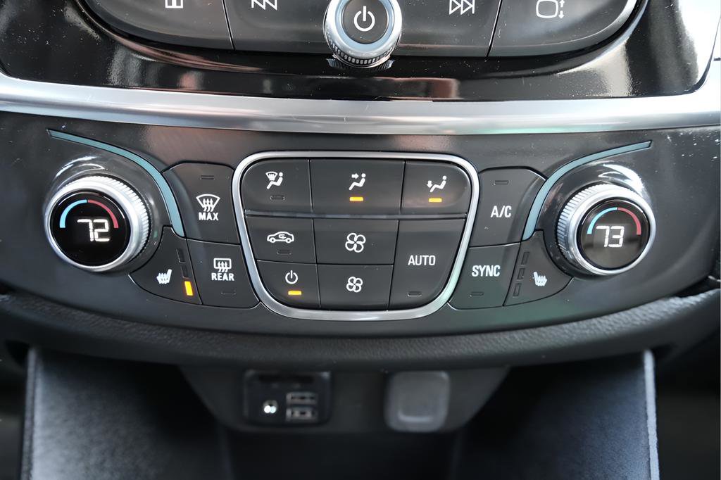 Used 2023 Chevrolet Traverse LT w/ LT Premium Package AWD/4WD image 38