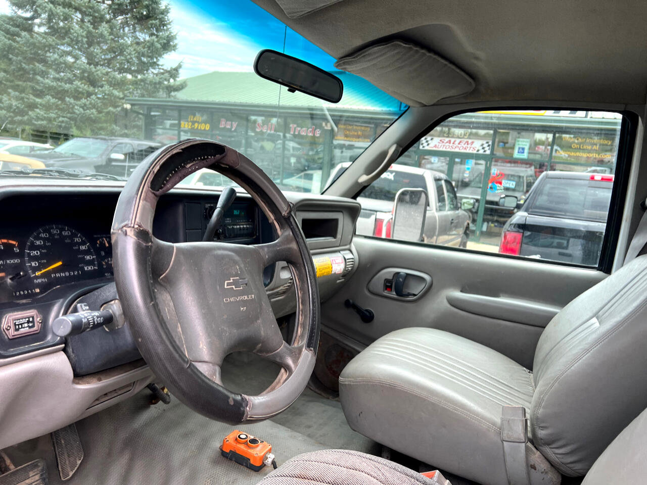 Used 2002 Chevrolet Silverado 3500 2WD Regular Cab HD image 7