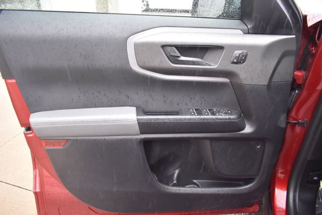 Used 2025 Ford Bronco Sport Badlands image 14