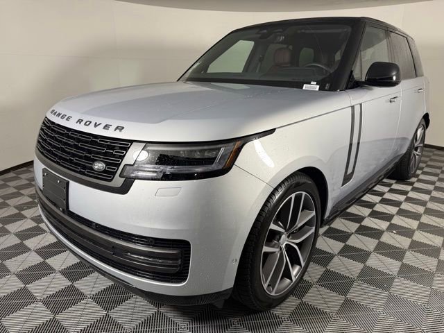 New 2025 Land Rover Range Rover SE video 3