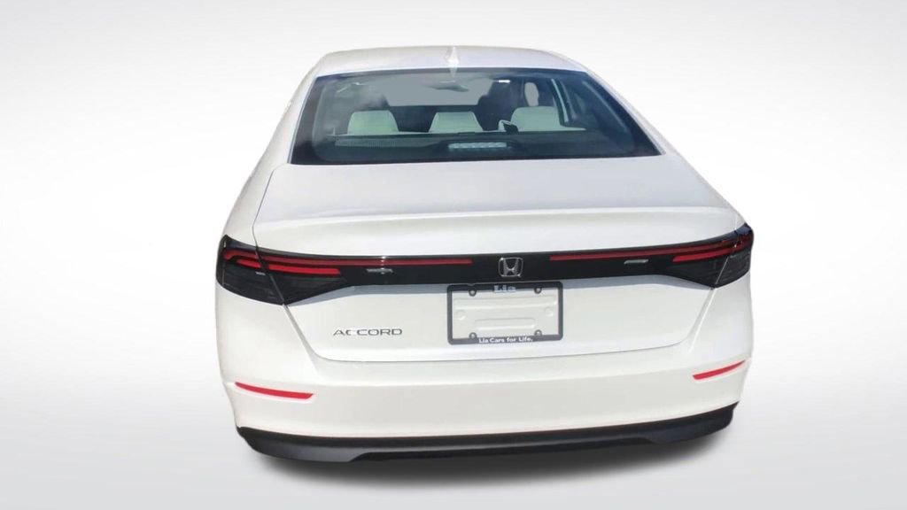 Used 2025 Honda Accord LX image 7