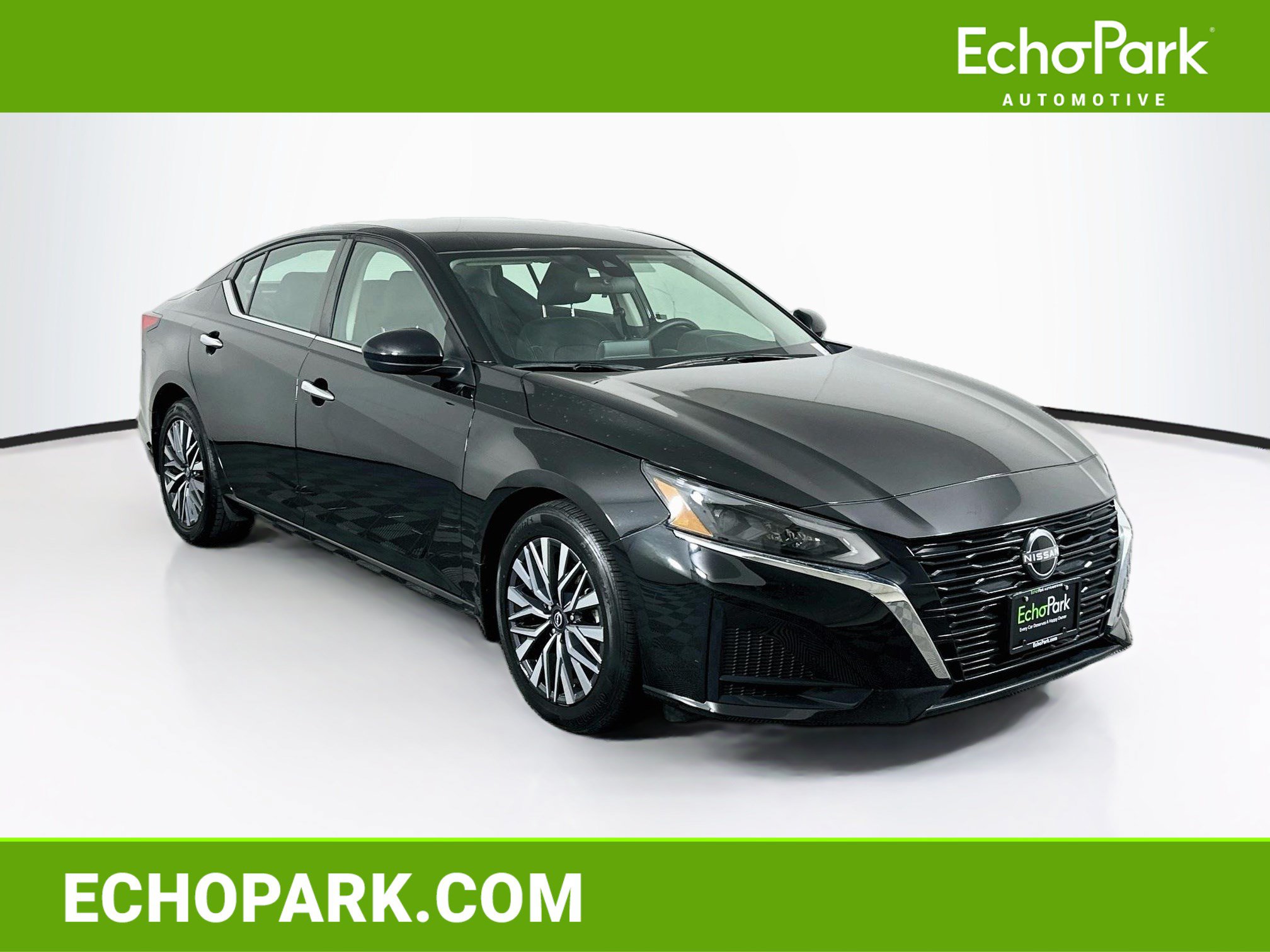 Used 2023 Nissan Altima 2.5 SV FWD image 1