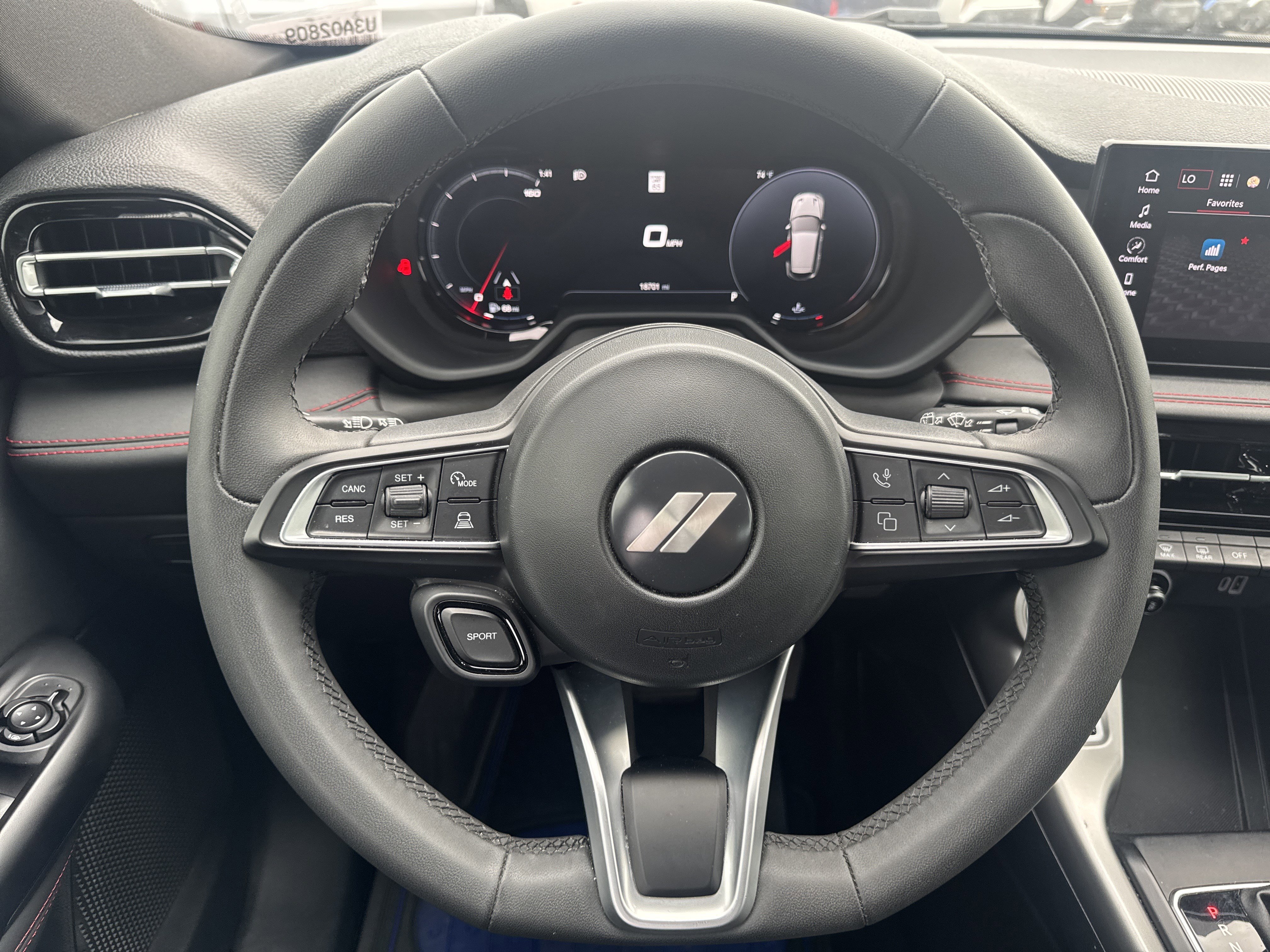 Used 2023 Dodge Hornet GT image 12