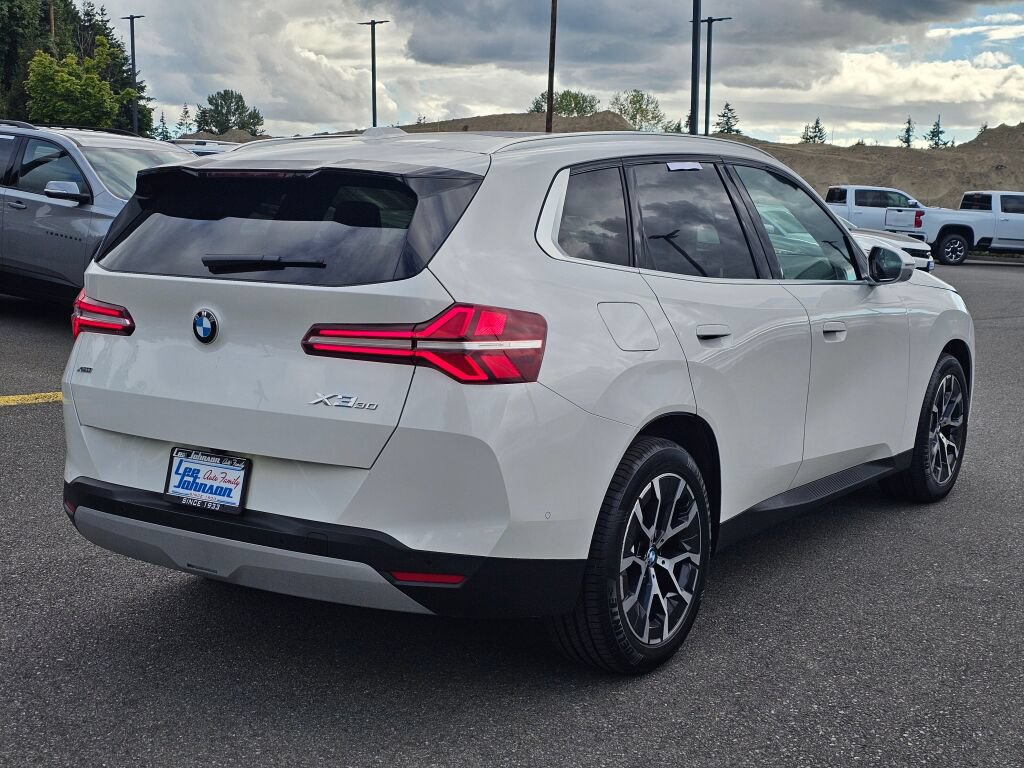 Used 2025 BMW X3 xDrive30i AWD/4WD image 5