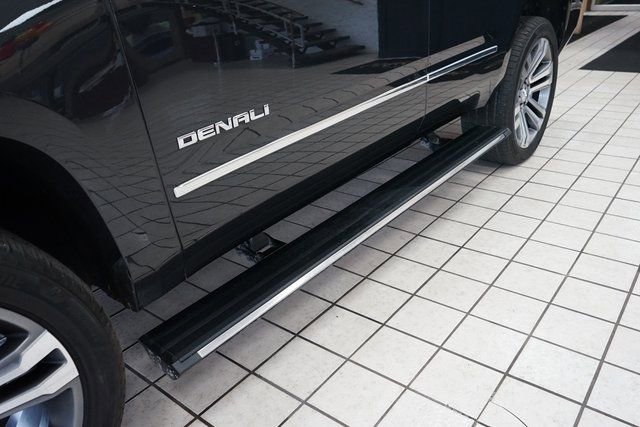 Used 2020 GMC Yukon Denali w/ Denali Ultimate Package image 26
