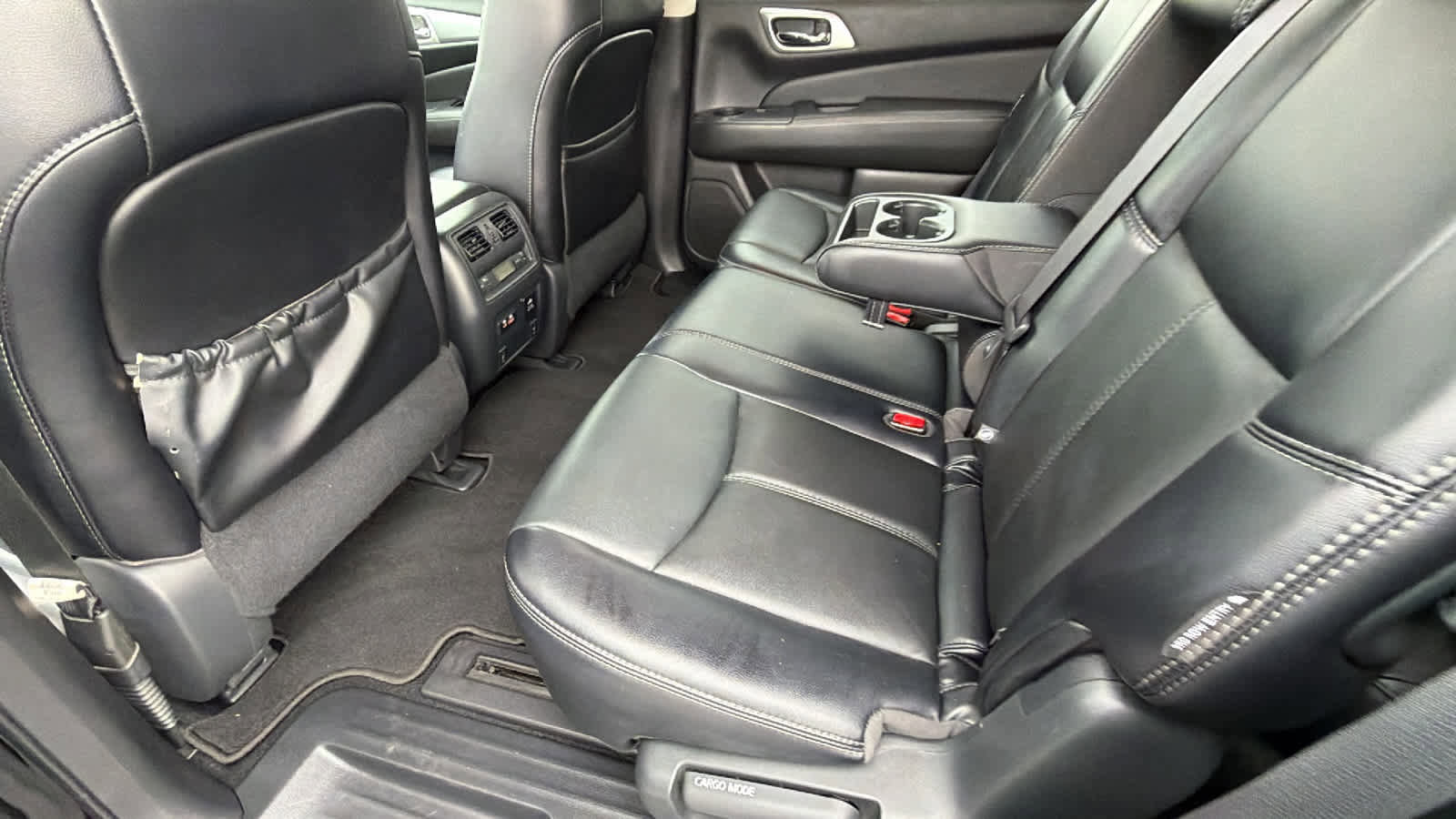 Used 2019 Nissan Pathfinder SL image 24