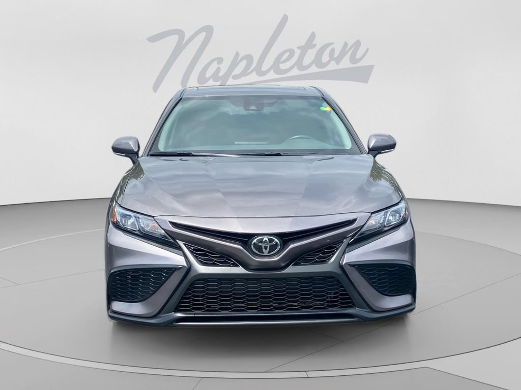 Used 2024 Toyota Camry SE w/ Convenience Package FWD image 9