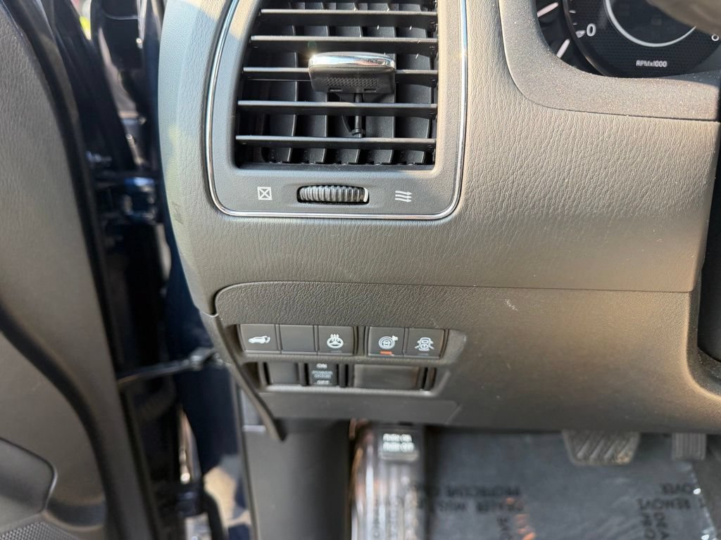 Used 2020 Nissan Armada Platinum RWD image 12