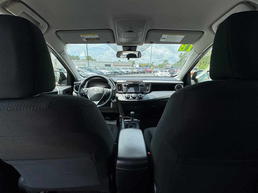 Used 2018 Toyota RAV4 LE w/ All Weather Liner Package AWD/4WD image 23