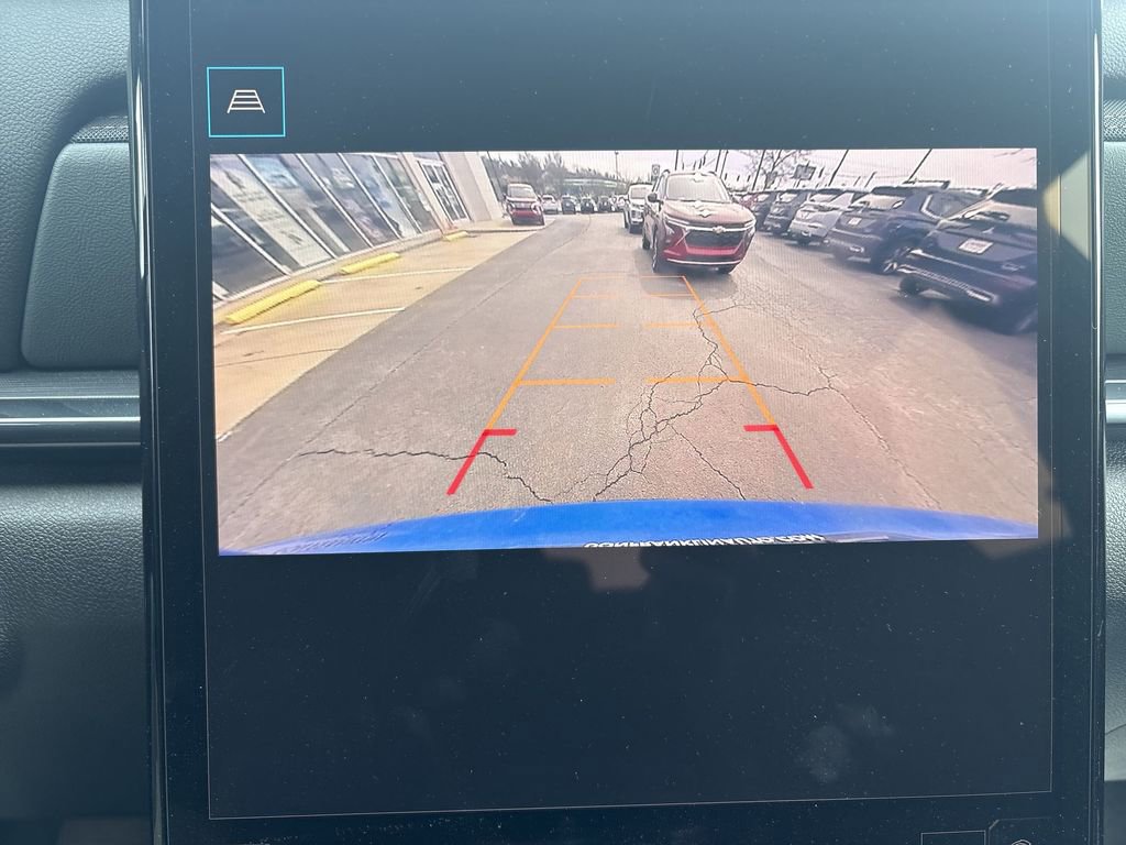 Used 2026 GMC Terrain AT4 image 22