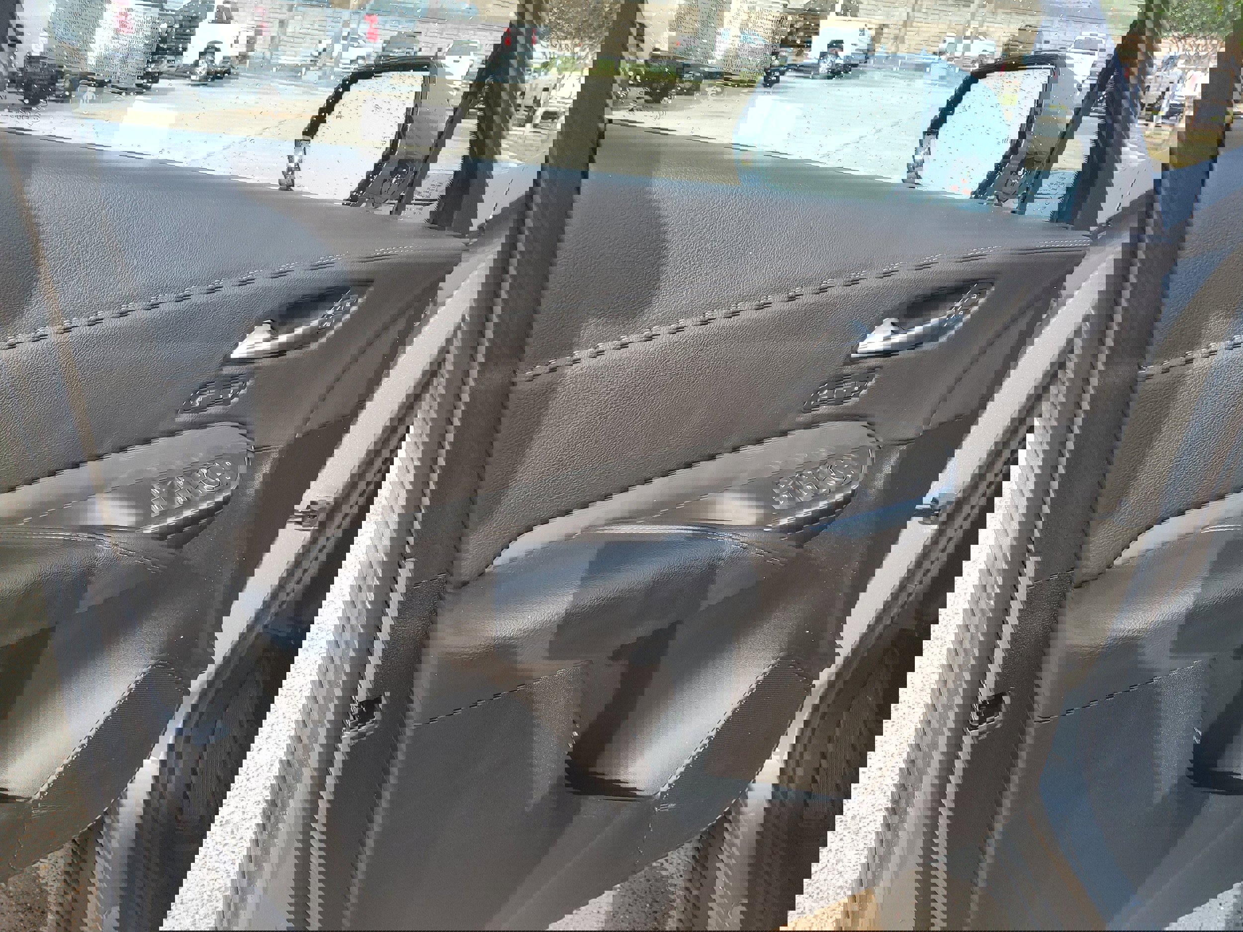 Used 2024 Cadillac XT4 Premium Luxury image 24