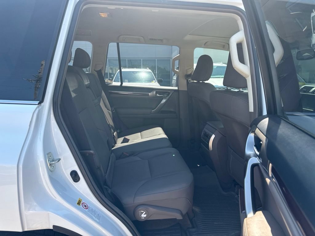 Used 2019 Lexus GX 460 AWD/4WD image 22
