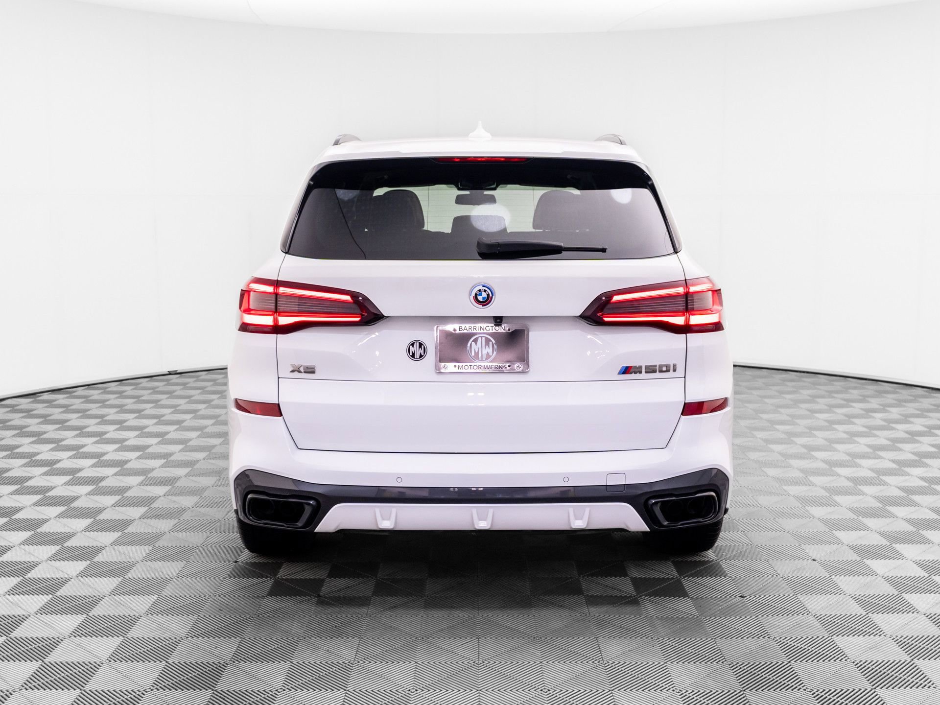 Certified 2023 BMW X5 M50i w/ Executive Package image 4