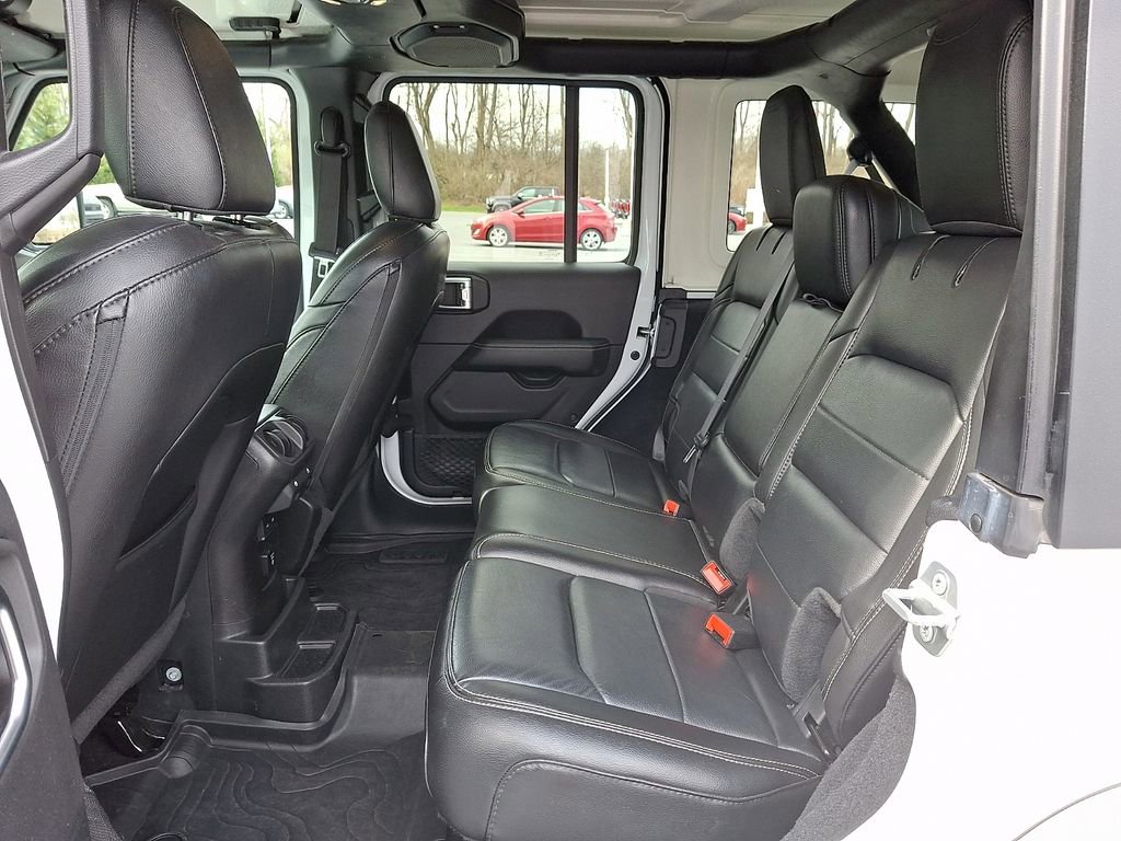 Used 2020 Jeep Wrangler Unlimited Sahara w/ Safety Group AWD/4WD image 10