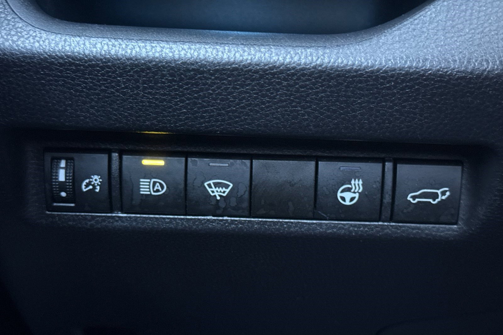 Used 2021 Toyota RAV4 XSE image 35