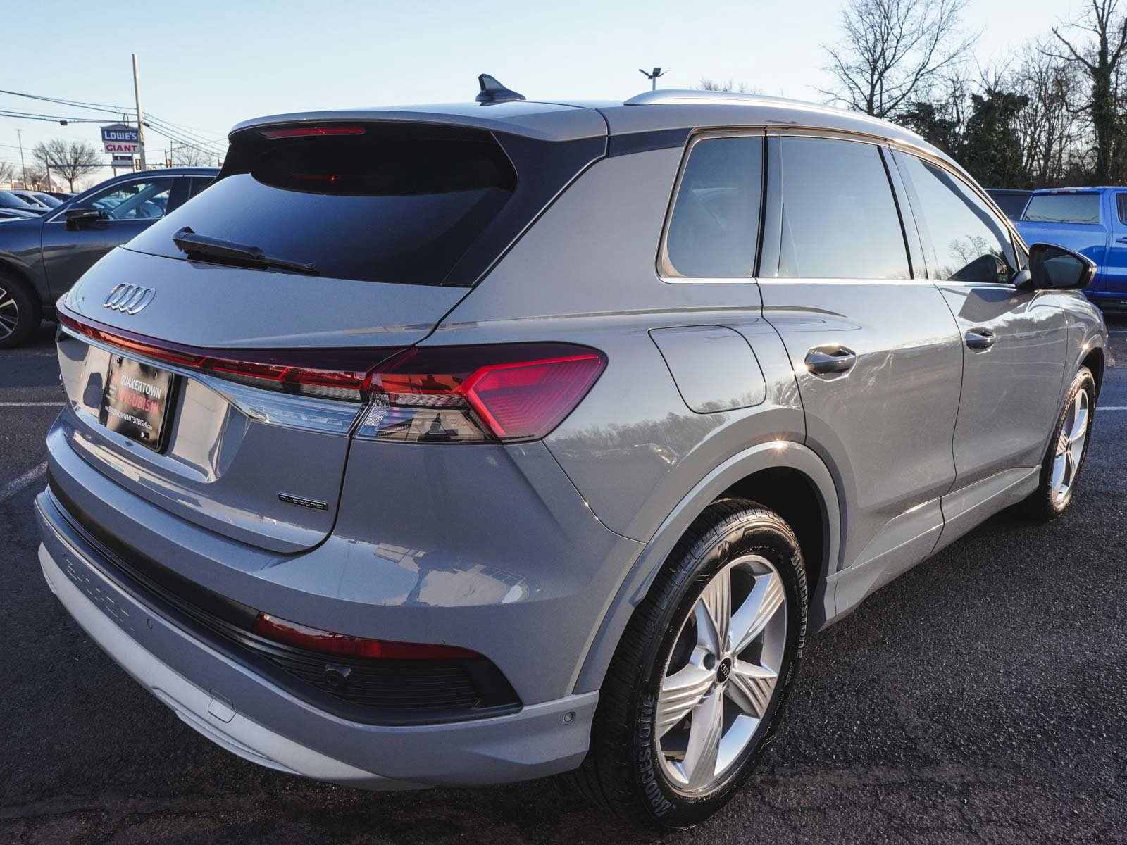 Used 2022 Audi Q4 e-tron Premium Plus image 5