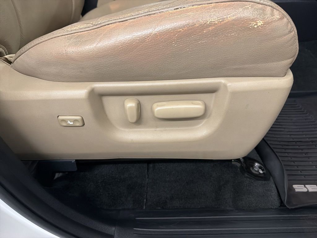 Used 2016 Toyota Sequoia Limited image 40