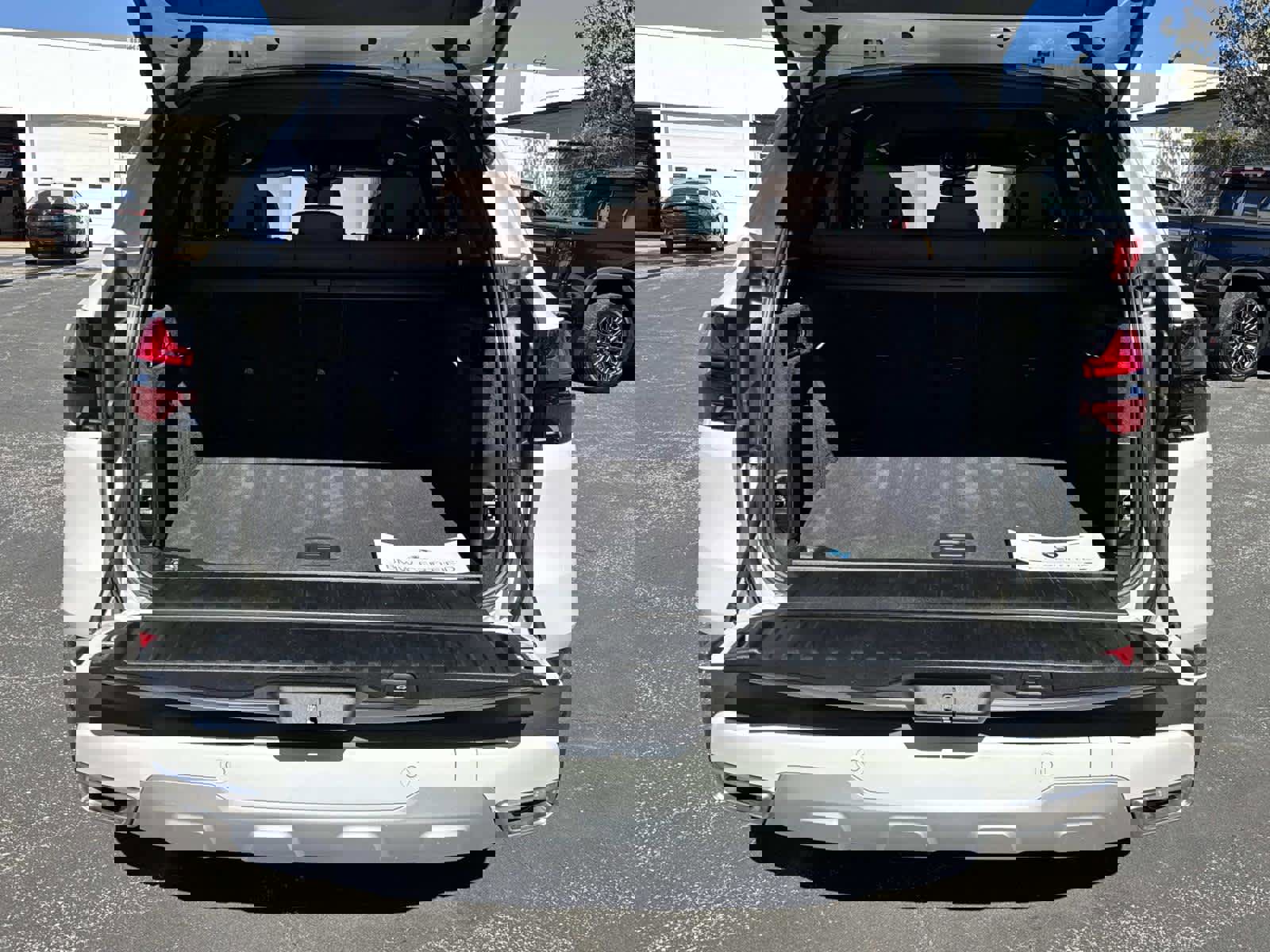 Certified 2025 BMW X5 sDrive40i w/ Parking Assistance Package image 11