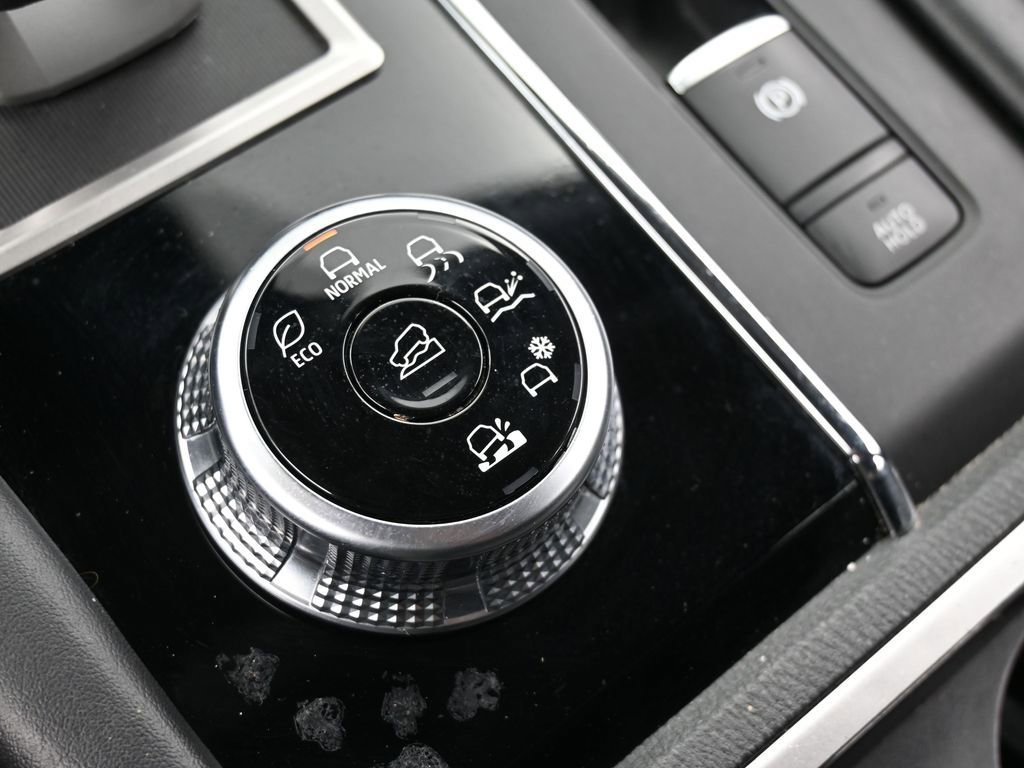 Used 2022 Mitsubishi Outlander SE image 32