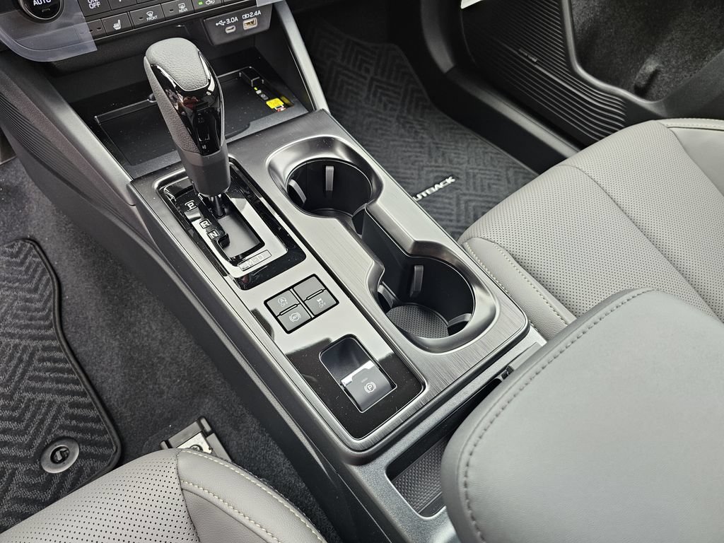 New 2026 Subaru Outback Limited AWD/4WD image 22