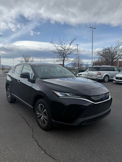 Used 2023 Toyota Venza LE image 4