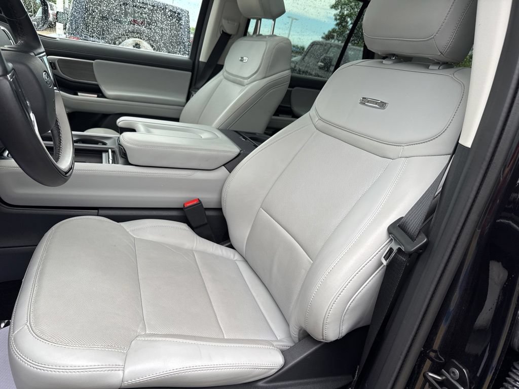 Used 2025 Ford Expedition Max Platinum AWD/4WD image 8
