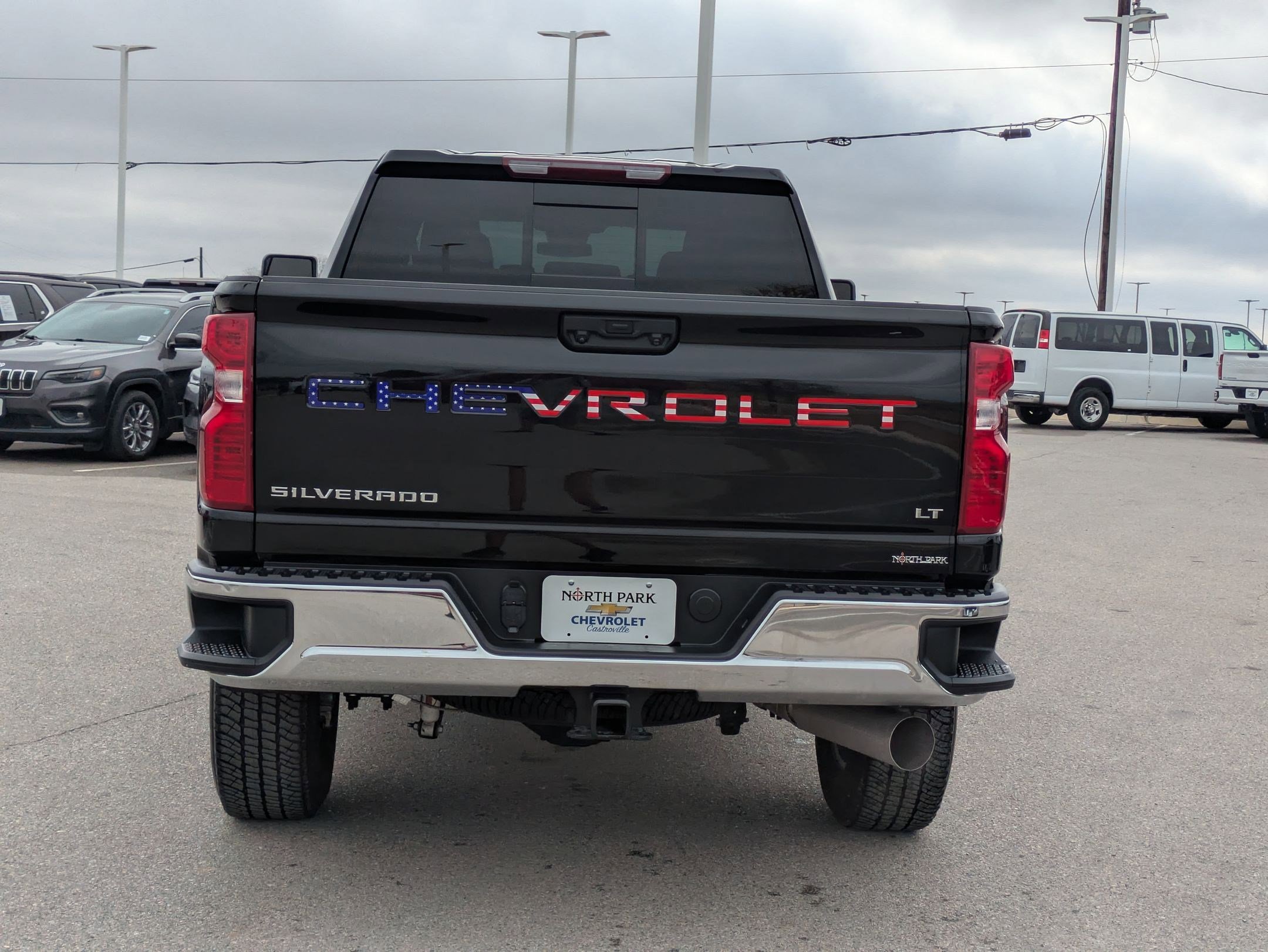 Used 2025 Chevrolet Silverado 2500 LT image 4