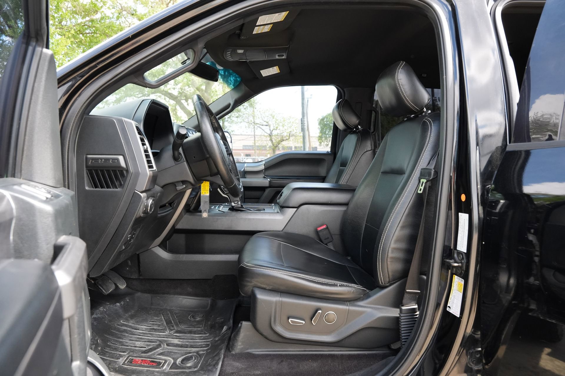 Used 2016 Ford F150 XLT w/ Equipment Group 302A Luxury image 18