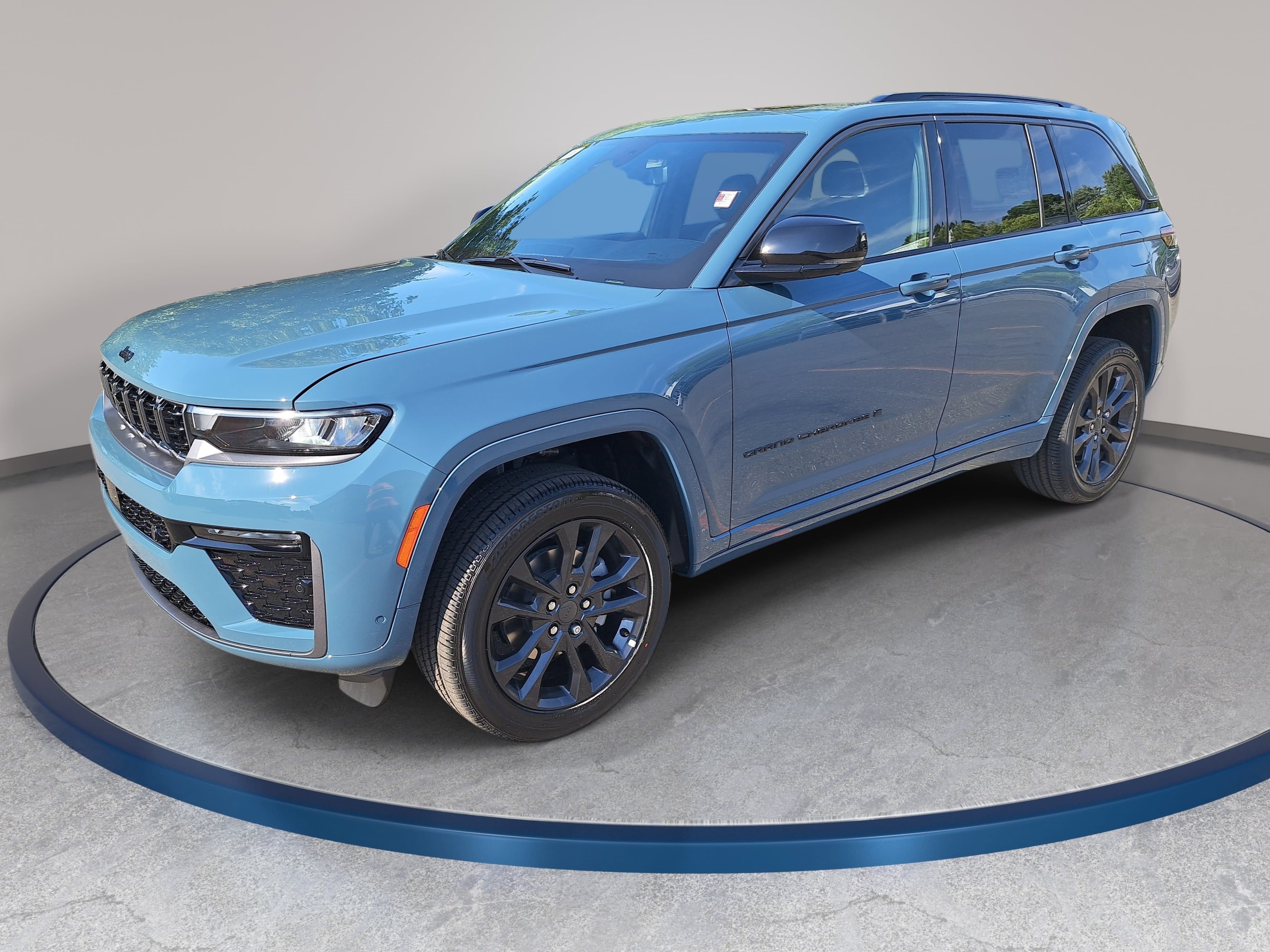 New 2026 Jeep Grand Cherokee Limited Reserve AWD/4WD image 1