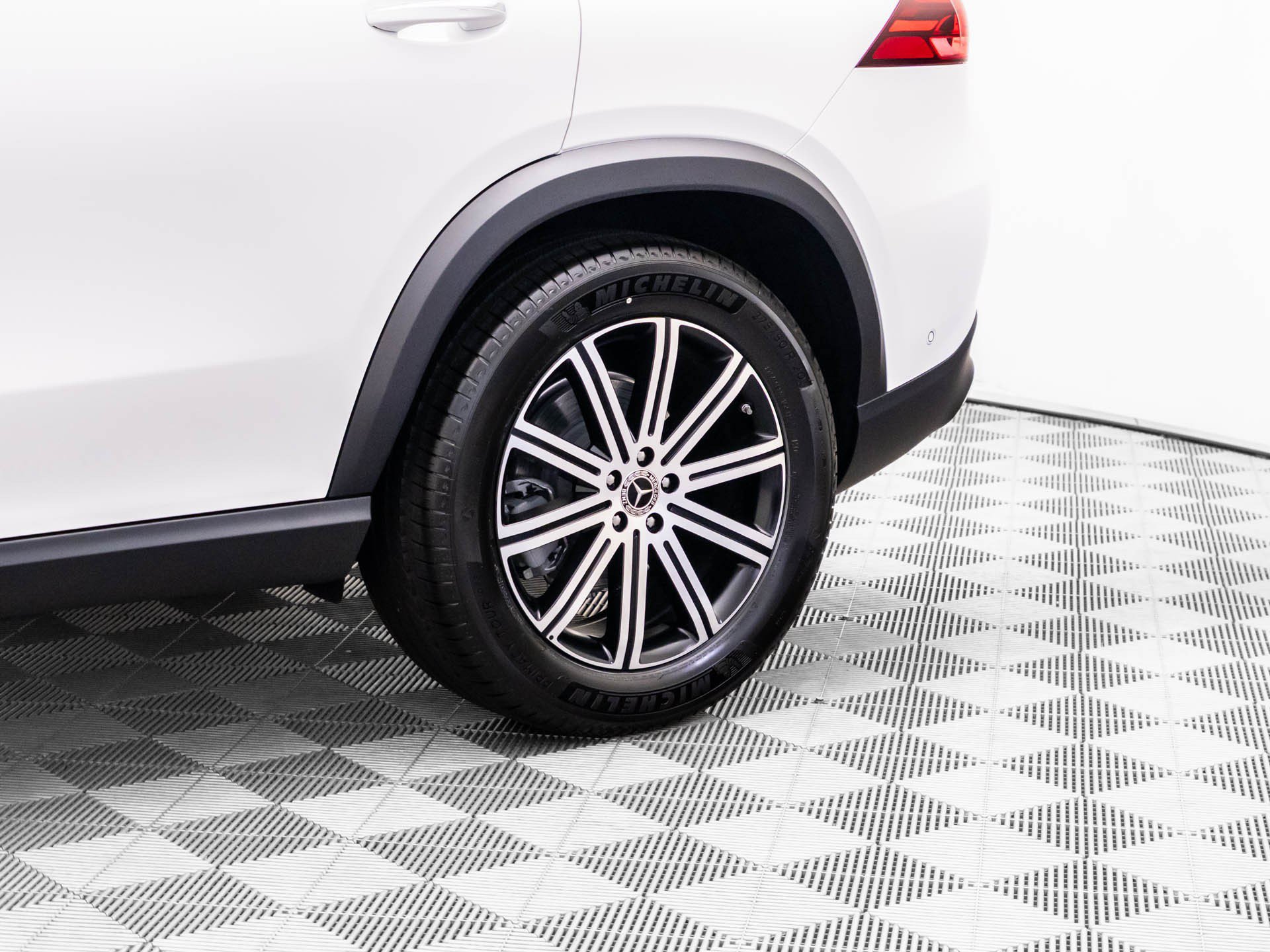 New 2026 Mercedes-Benz GLE 350 4MATIC image 36