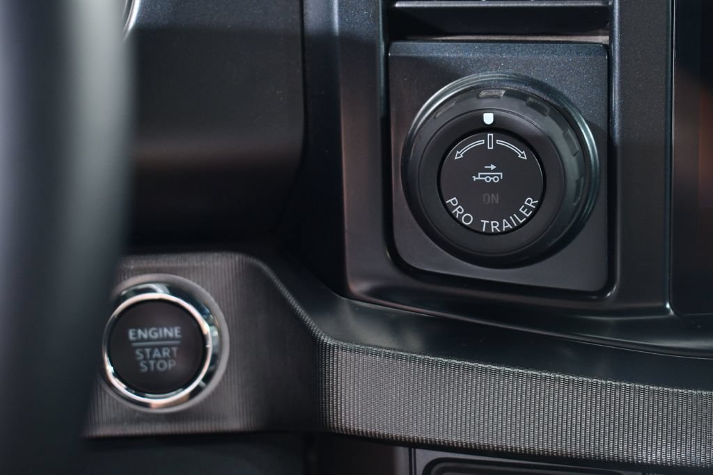 Used 2026 Ford F350 Platinum AWD/4WD image 30