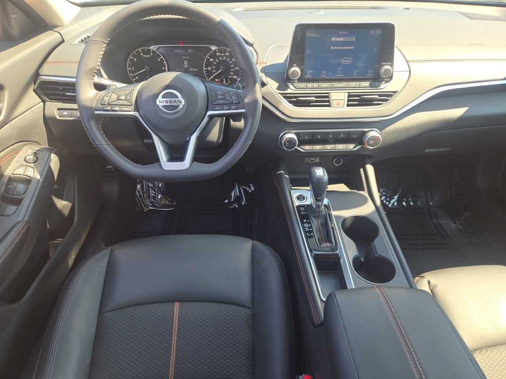 Used 2022 Nissan Altima 2.5 SR w/ Midnight Edition Package FWD image 17
