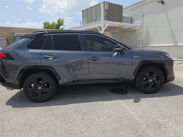Used 2021 Toyota RAV4 XSE AWD/4WD image 4