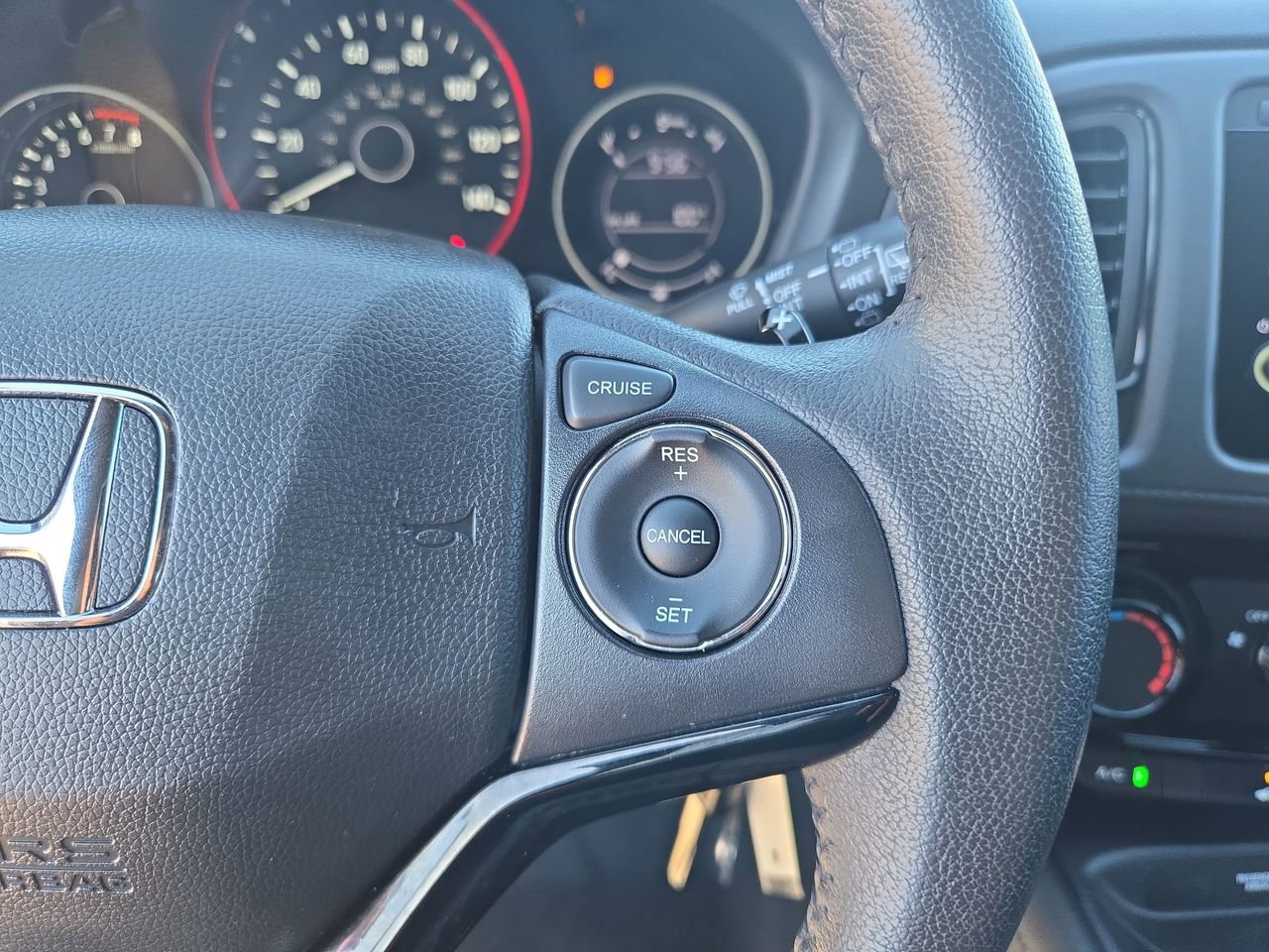 Used 2022 Honda HR-V Sport image 17