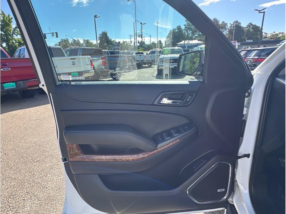 Used 2018 Chevrolet Tahoe Premier AWD/4WD image 14