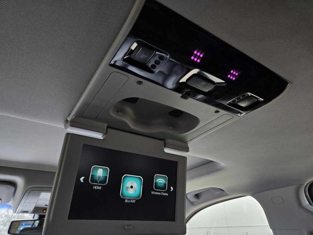 Used 2018 GMC Yukon SLT w/ Open Road Package image 20