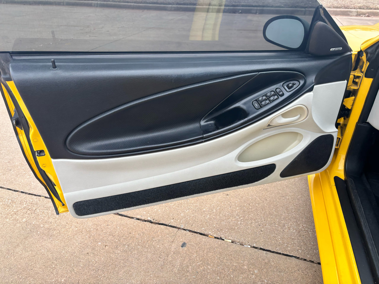 Used 1995 Ford Mustang GT image 11