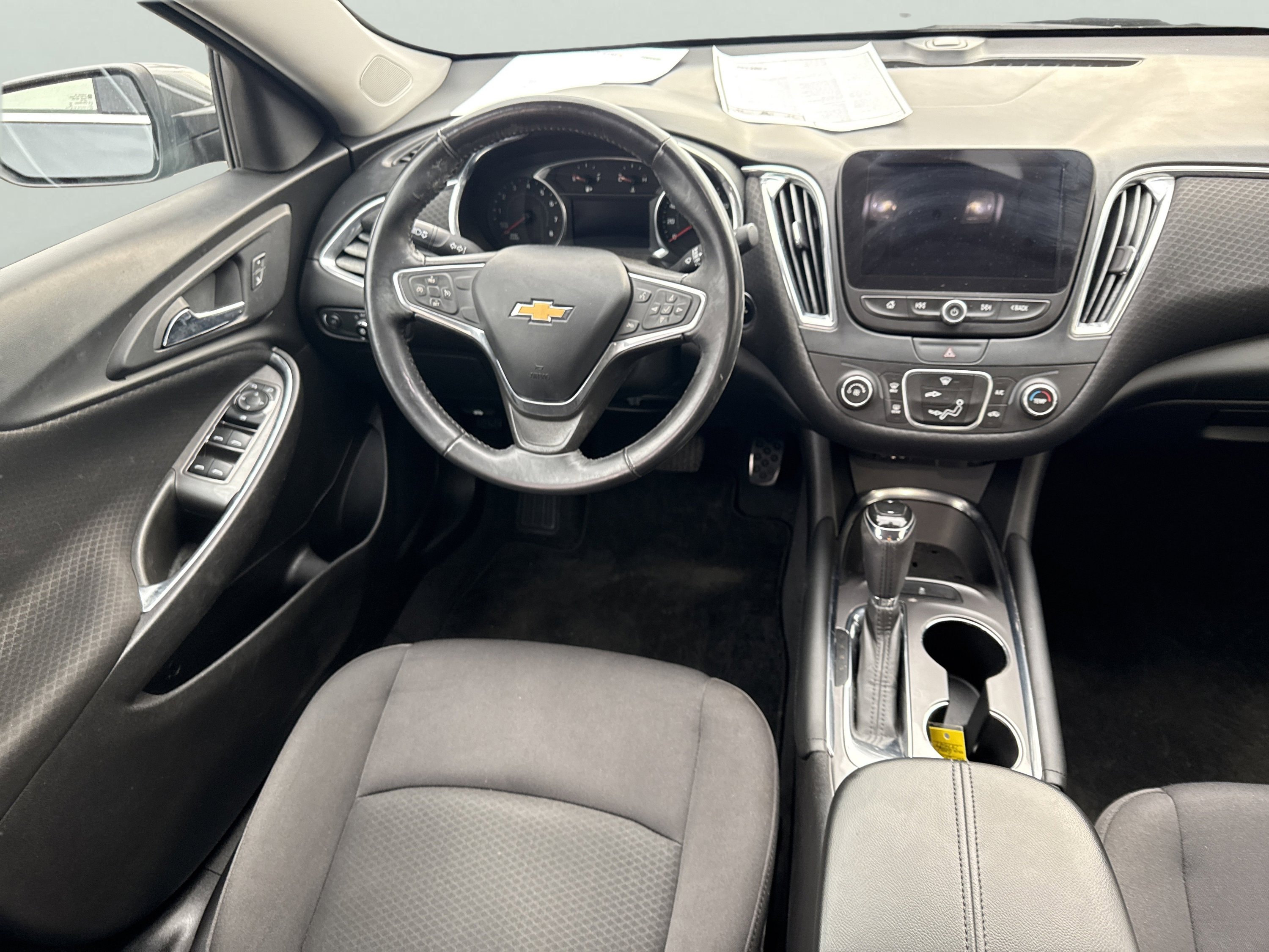 Used 2017 Chevrolet Malibu LT image 12