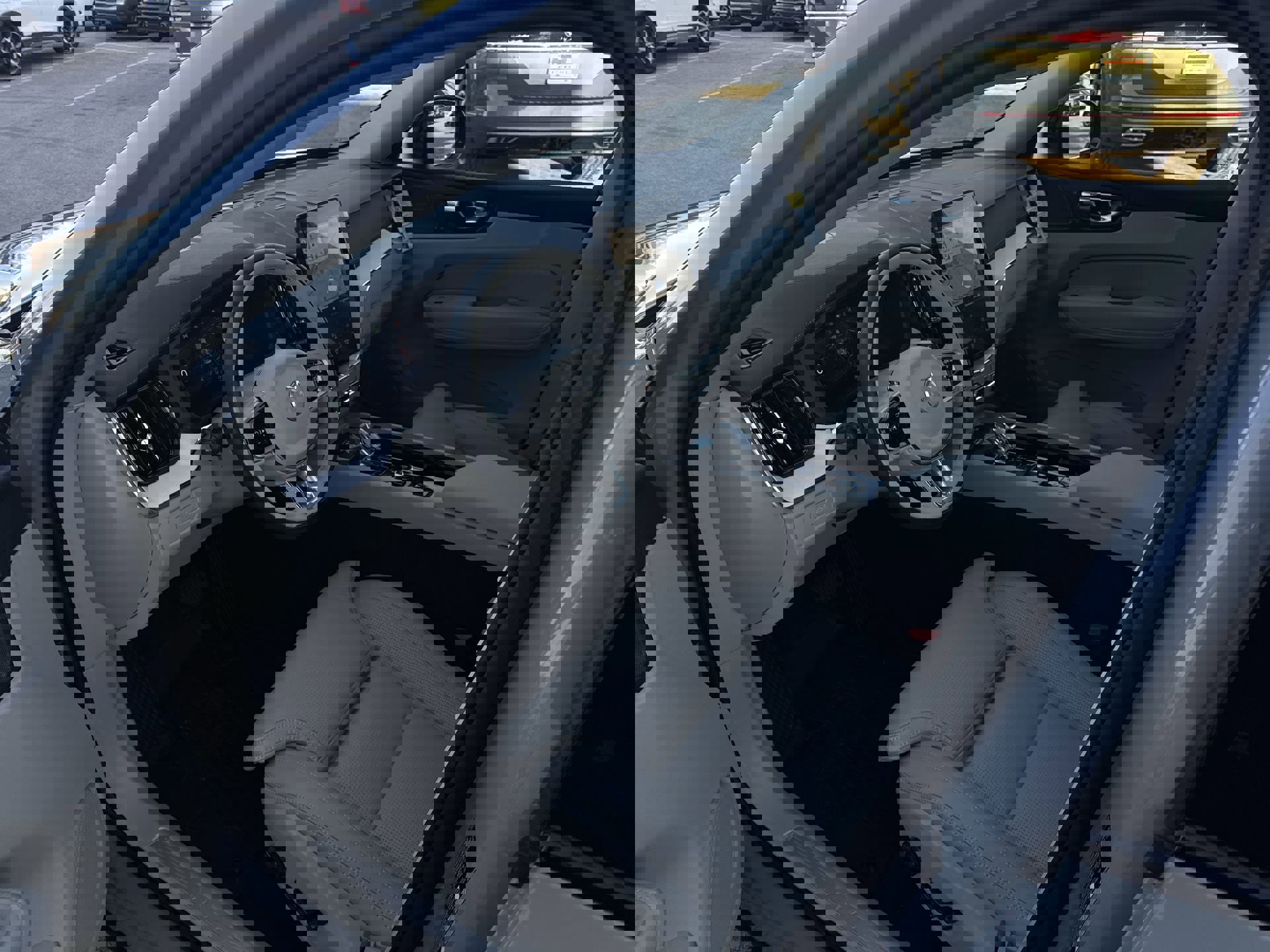 New 2026 Volvo XC60 T8 Ultra w/ Protection Package Premier image 10