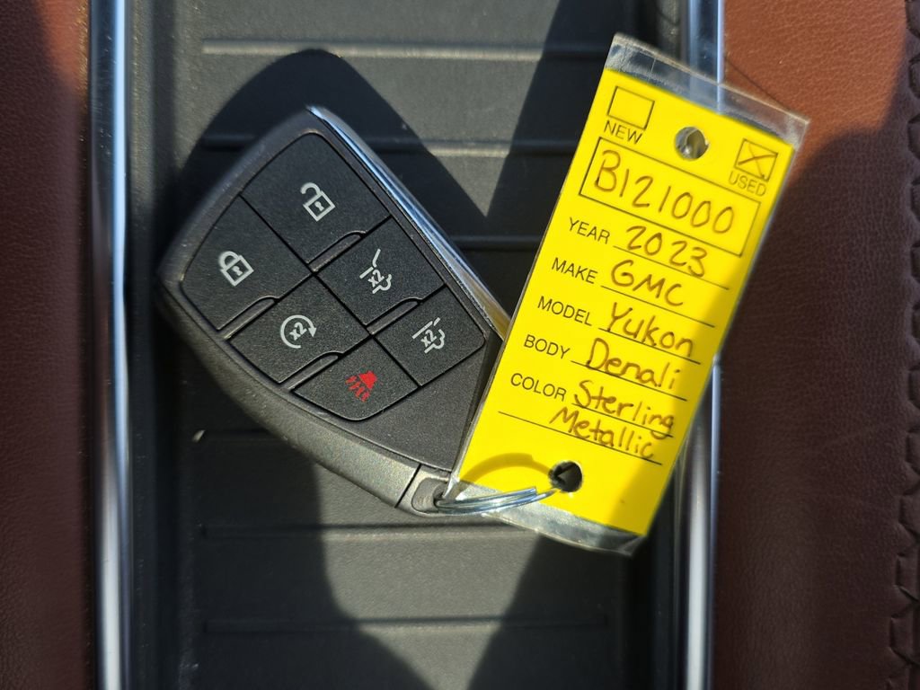 Used 2023 GMC Yukon Denali Ultimate image 22