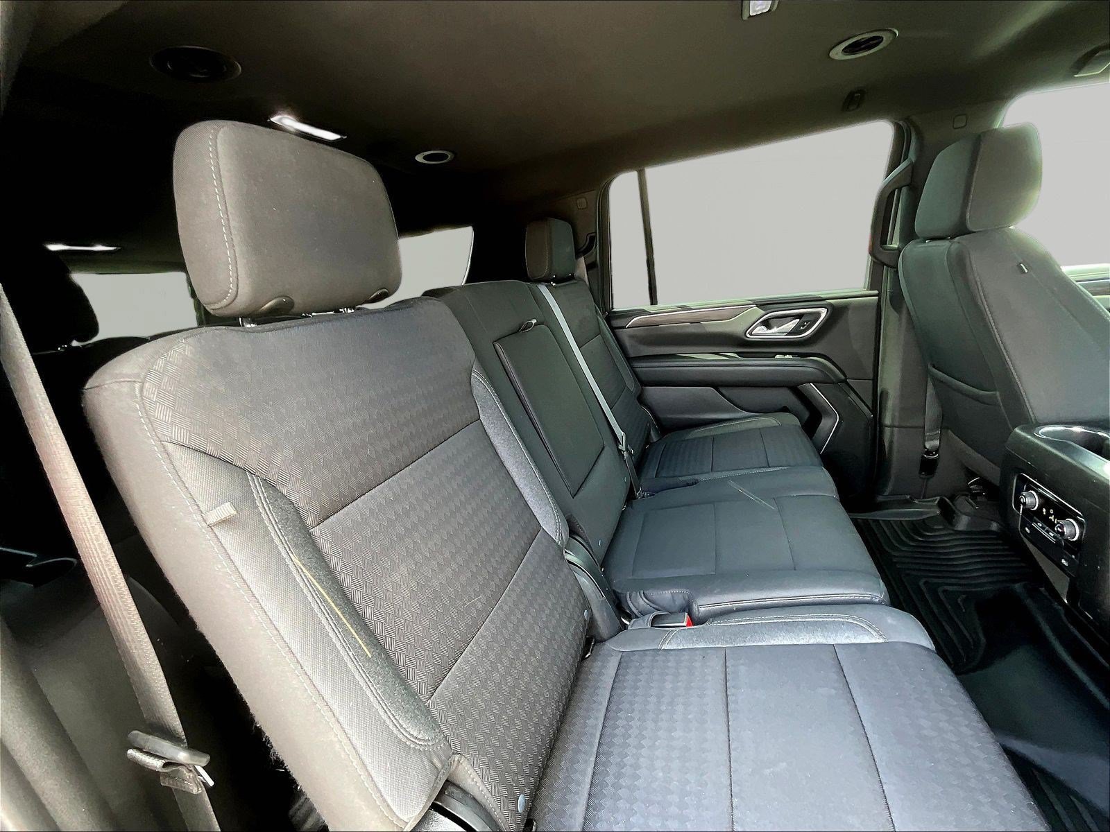 Used 2023 Chevrolet Suburban LS AWD/4WD image 25