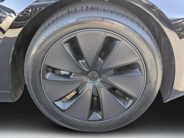 Used 2024 Tesla Model 3 Standard Range image 9