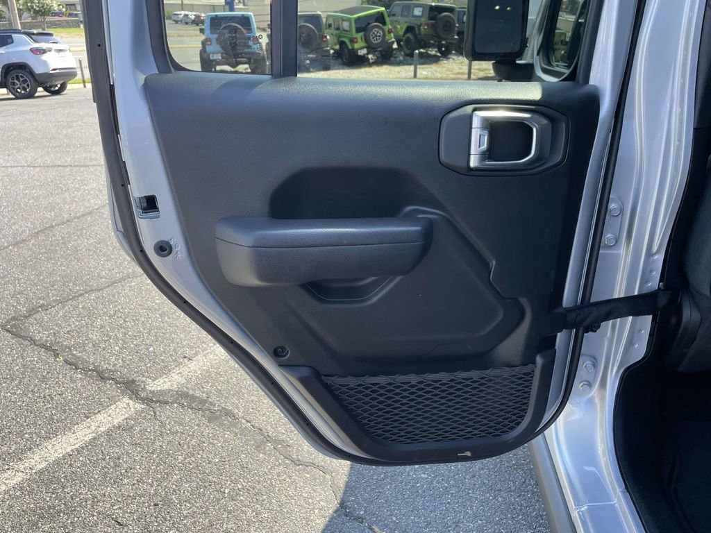 Certified 2024 Jeep Wrangler Unlimited Rubicon image 20