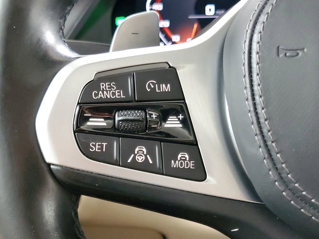 Used 2021 BMW X5 M50i image 21