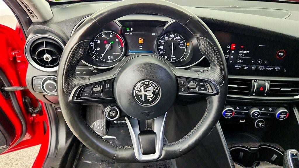 Used 2020 Alfa Romeo Giulia Ti w/ Active Blind Spot Package AWD/4WD image 14