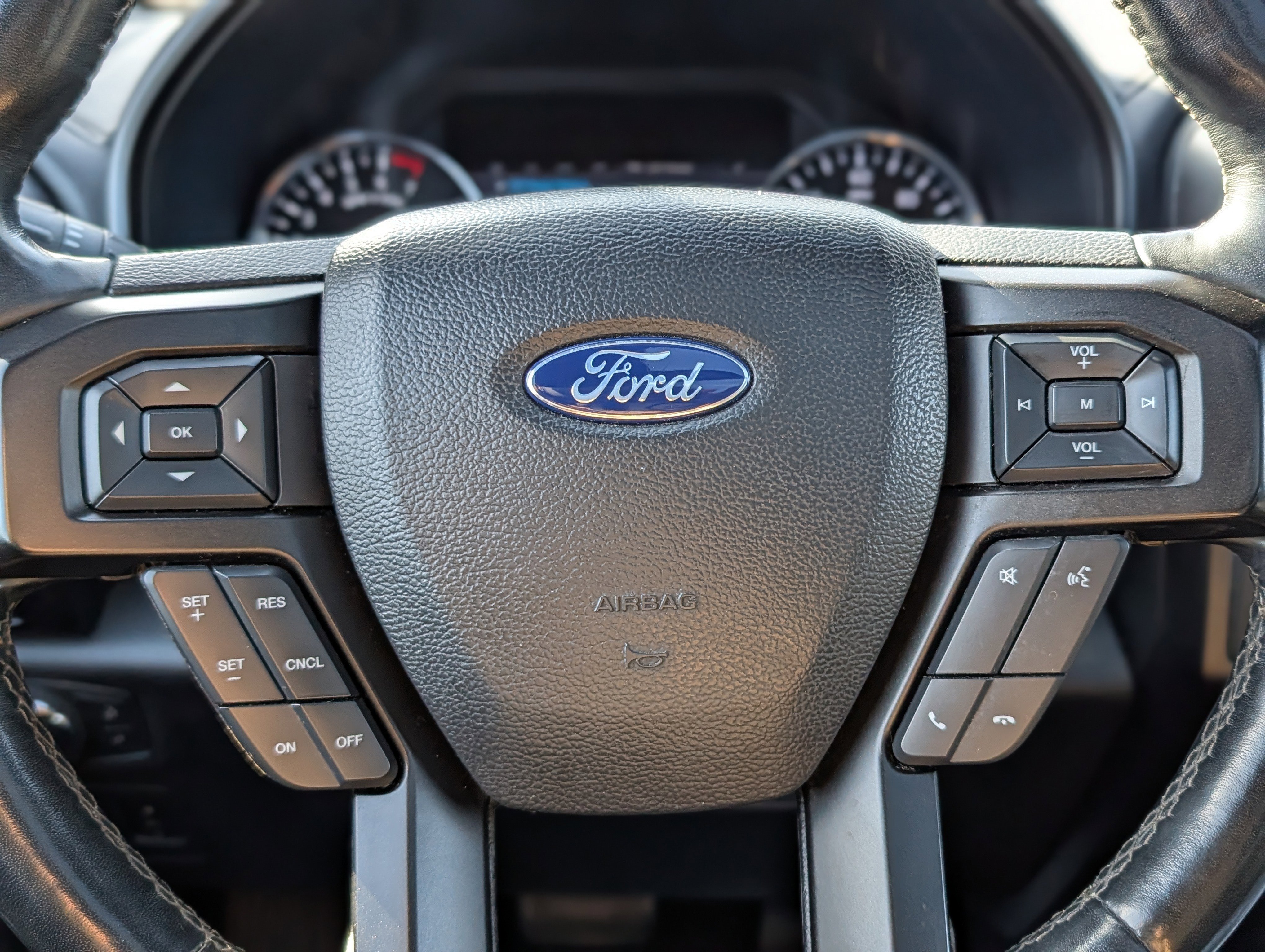 Used 2019 Ford Expedition Max Limited image 24