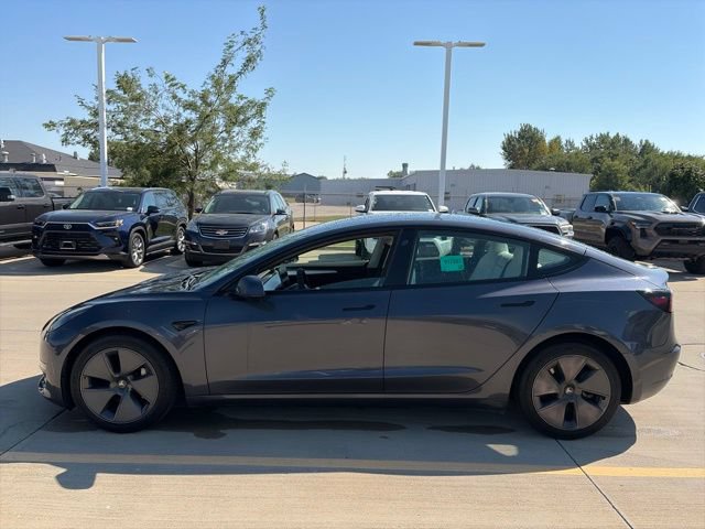 Used 2023 Tesla Model 3 Standard Range RWD image 4